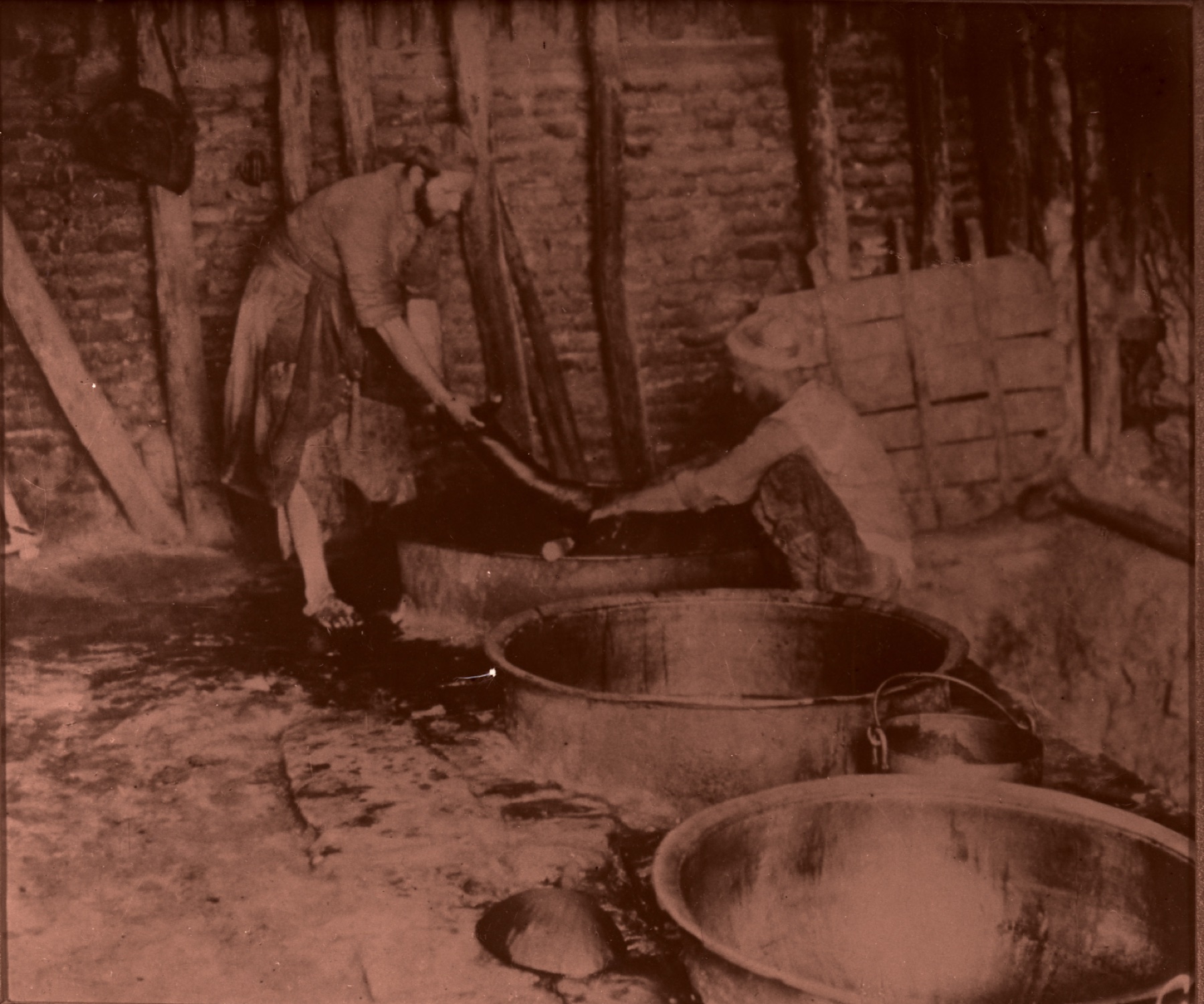 Thread dyeing
